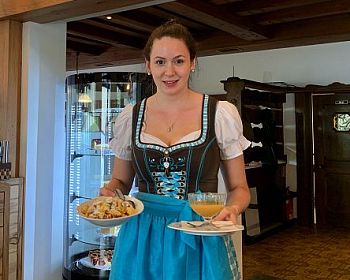 jenny-koller-img-e2757-wilder-kaiser-kaiserschaft-jobcheck-cafe-bettina-2-1