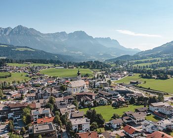wilder-kaiser-ortsansicht-soell-sommer2022-mathaeusgartner-2-1